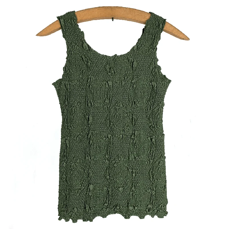 Thyme Lyrac Textured Charming Tank Top scoop neck tank