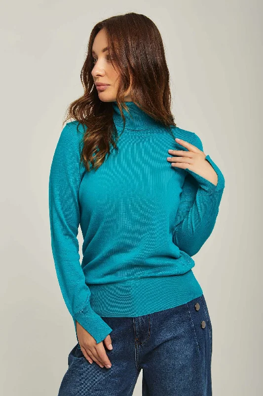 Pullover Three Quarter Sleeve