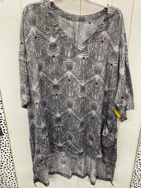 Melissa McCarthy SEVEN Gray Womens Size 3X Shirt Nylon Fabric Polyester Fabric Spandex Fabric