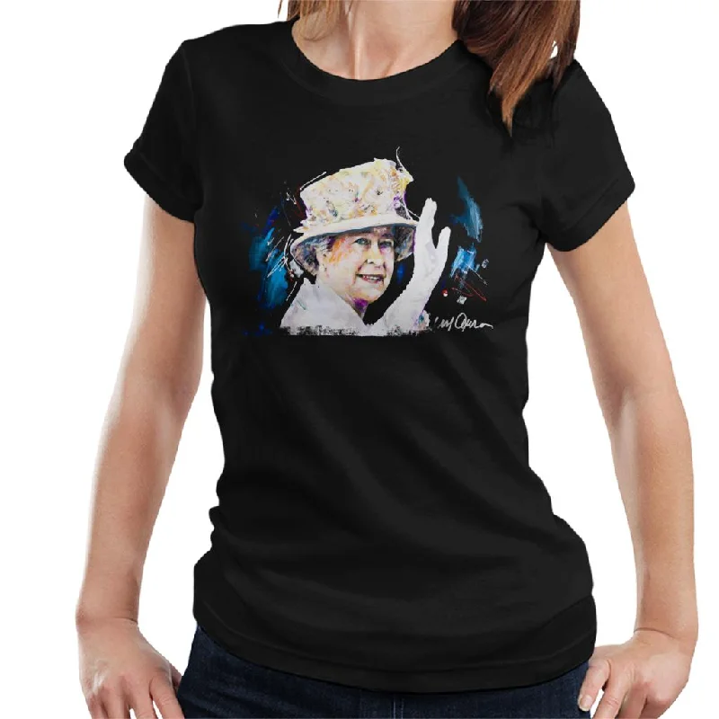 Sidney Maurer Original Portrait Of Queen Elizabeth Floral Hat Women's T-Shirt Welt Pockets Slit Pockets